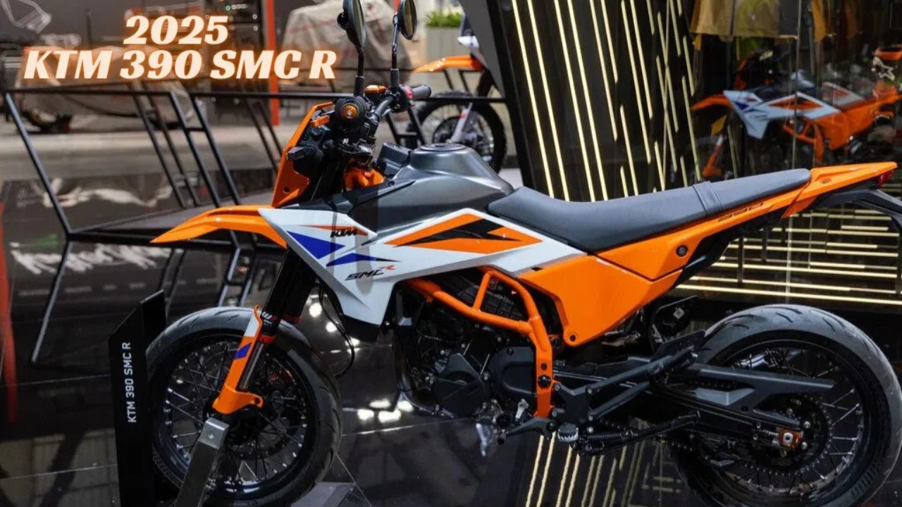 2025 KTM 390 SMC R