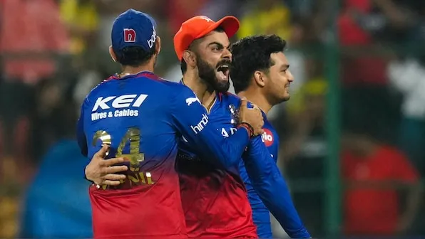 IPL 2025 में RCB का धमाका: CSK, MI और KKR को उनके ही घर में दी पटखनी