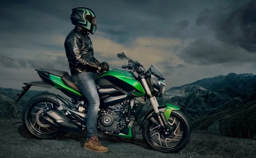 2025 Bajaj Dominar 400: नए अंदाज़ में दमदार परफॉर्मेंस का वादा