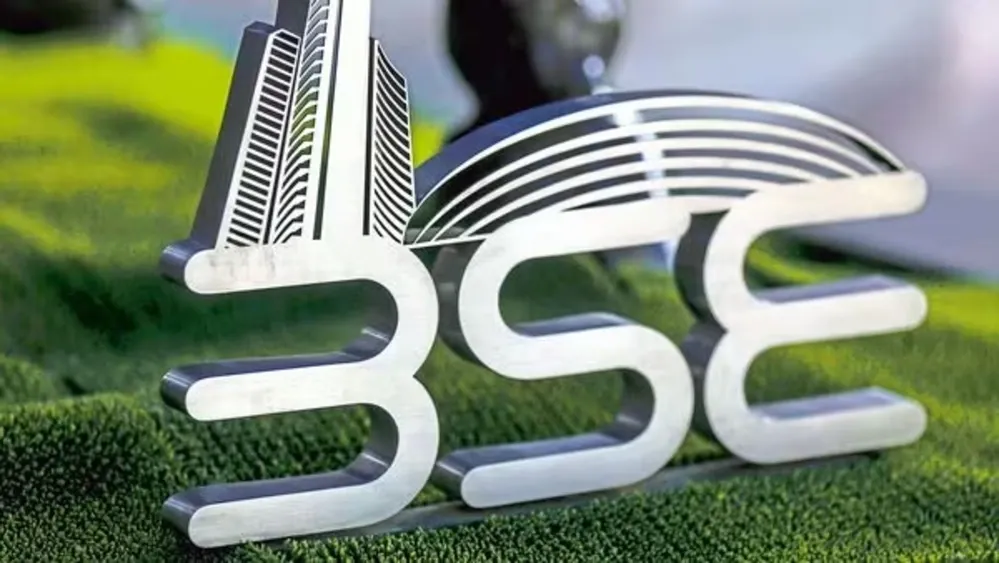 BSE Share Price : बोनस शेयर के ऐलान के बाद शेयर में जबरदस्त हलचल, जानें खरीदने का सही समय
