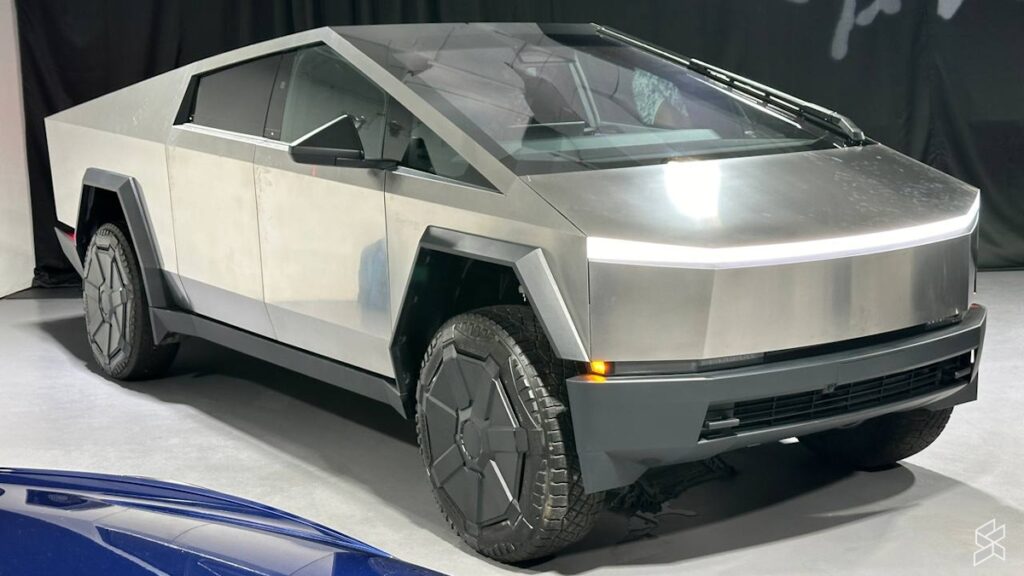 Tesla Cybertruck भारत में हुई स्पॉट – क्या टेस्ला की यह जबरदस्त कार इंडिया में होगी लॉन्च?