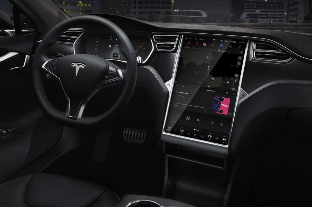 Tesla Model S: इलेक्ट्रिक कार की दुनिया में जानिए 5 बेहतरीन खासियतें